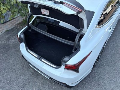 صورة مصغرة 28 لـ 2021 Lexus LS