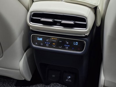 صورة مصغرة 31 لـ 2025 Genesis GV80