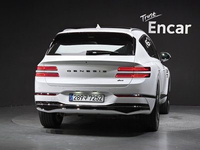 صورة 4 لـ 2025 Genesis GV80