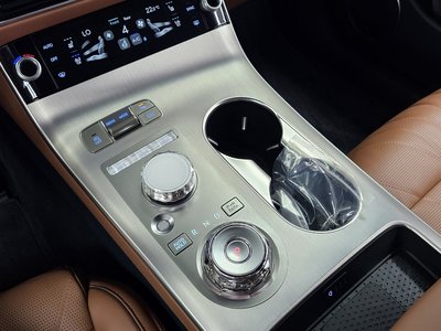 2024 Genesis GV70 — миниатюра 12