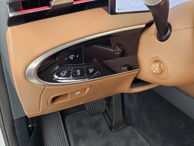 2024 Genesis GV70 — миниатюра 27
