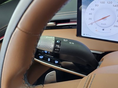2024 Genesis GV70 — миниатюра 32