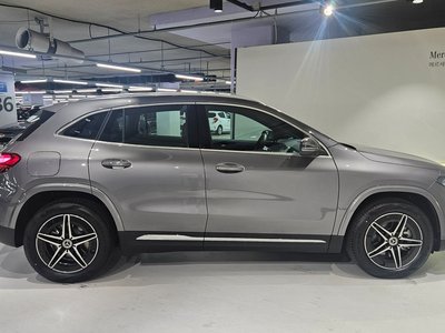 MERCEDES-BENZ EQA - 9