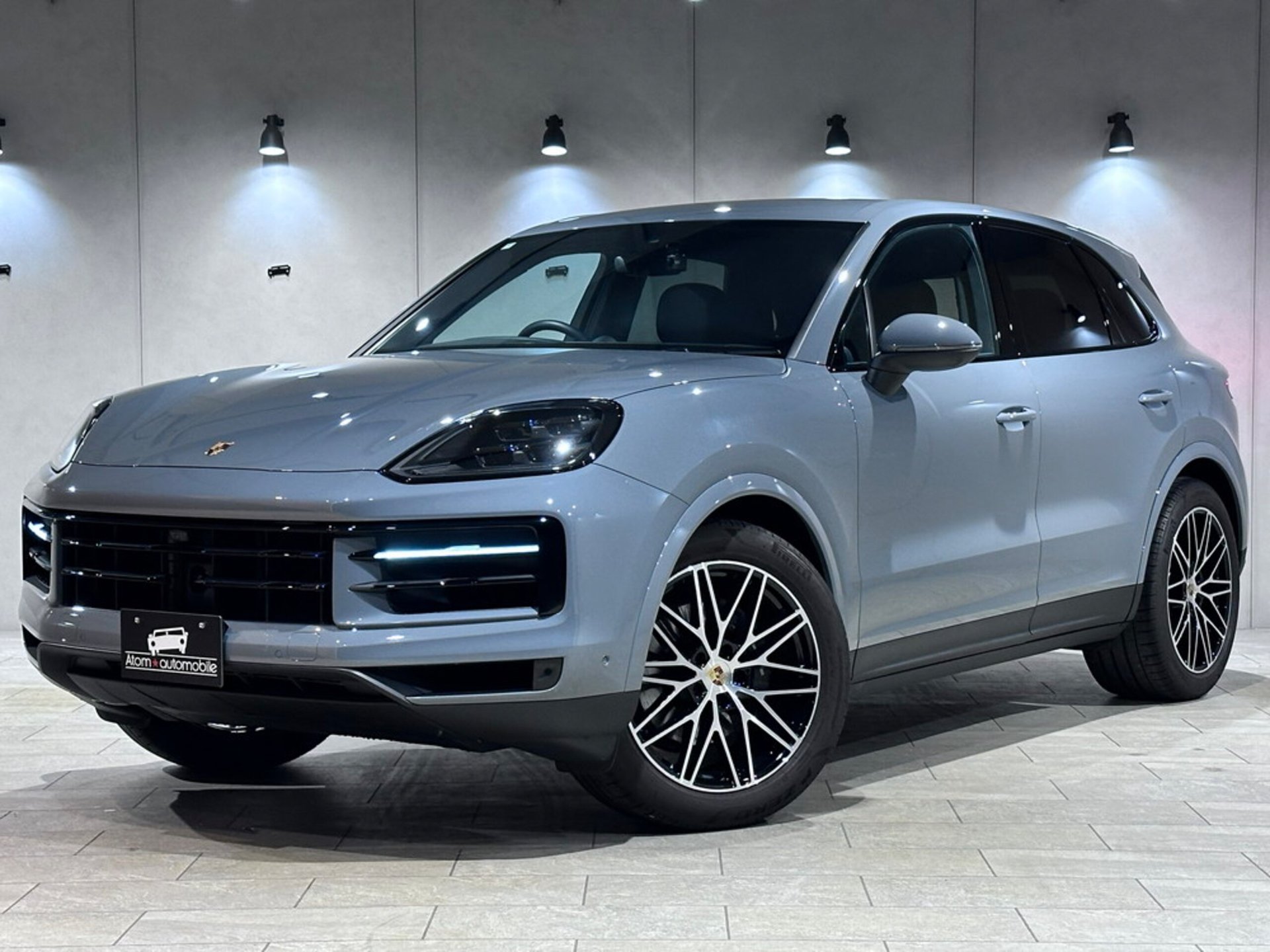 PORSCHE CAYENNE - View 1