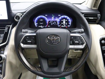 2025 Toyota LAND CRUISER 300 — миниатюра 67
