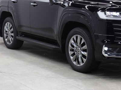 2025 Toyota LAND CRUISER 300 — миниатюра 24