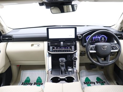 2025 Toyota LAND CRUISER 300 — миниатюра 50