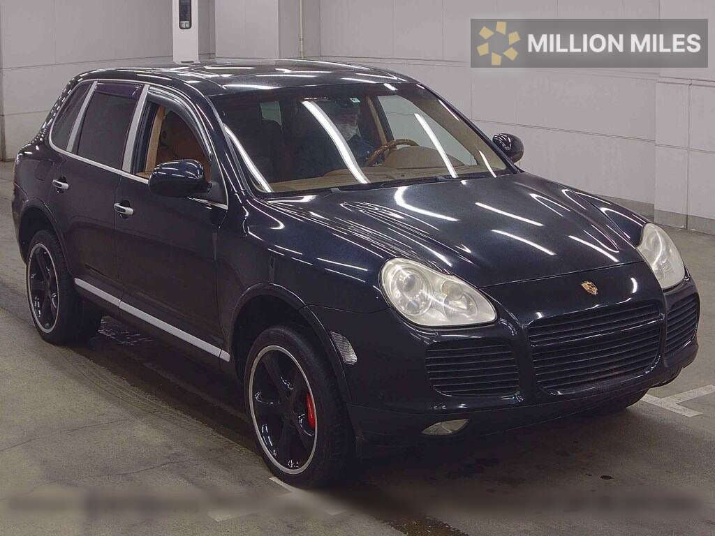 PORSCHE CAYENNE - View 1