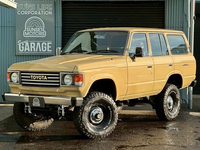 TOYOTA LAND CRUISER 60 - 1