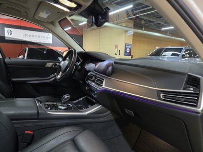 BMW X7 - 10