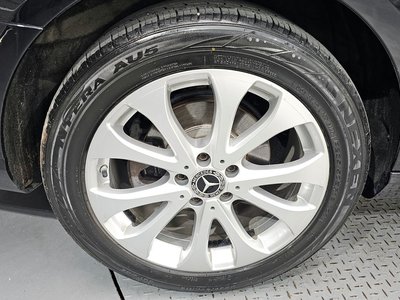 MERCEDES-BENZ E-CLASS - 6