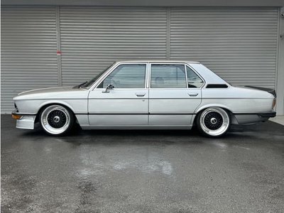 BMW 5 SERIES SEDAN - 6