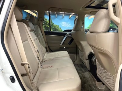 TOYOTA LAND CRUISER PRADO - 9