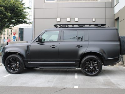 LAND ROVER DEFENDER - 7