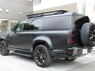 LAND ROVER DEFENDER - 9
