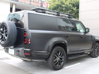 LAND ROVER DEFENDER - 10