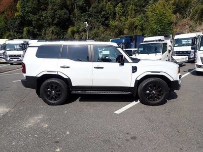TOYOTA LAND CRUISER 250 - 6