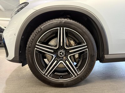 MERCEDES-BENZ GLC - 10