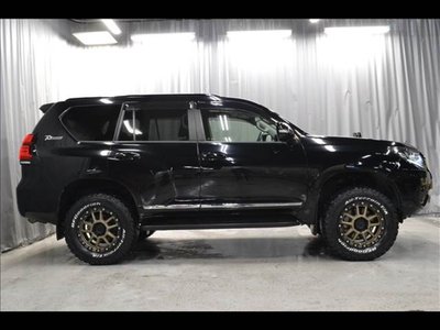 TOYOTA LAND CRUISER PRADO - 10