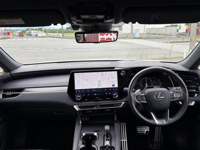 صورة مصغرة 4 لـ 2024 Lexus RX