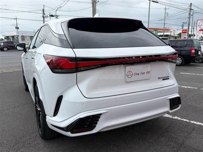 صورة مصغرة 10 لـ 2024 Lexus RX