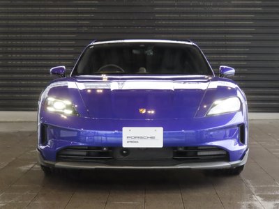 PORSCHE TAYCAN - 2