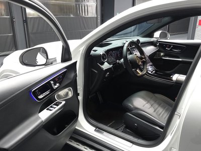 MERCEDES-BENZ GLC - 10