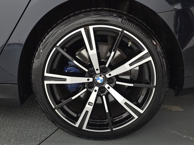 2026 BMW 5 SERIES 照片 8