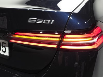 2026 BMW 5 SERIES 照片 10