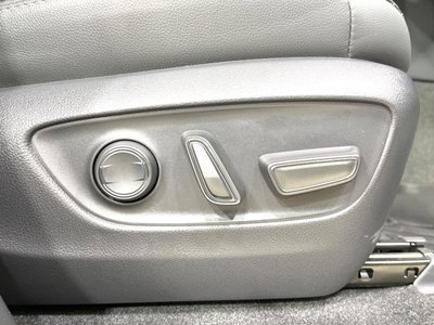 2025 Toyota LAND CRUISER 250 — миниатюра 33