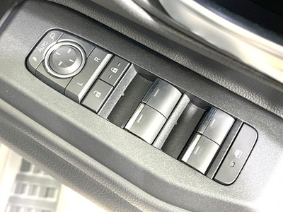 2025 Toyota LAND CRUISER 250 — миниатюра 30
