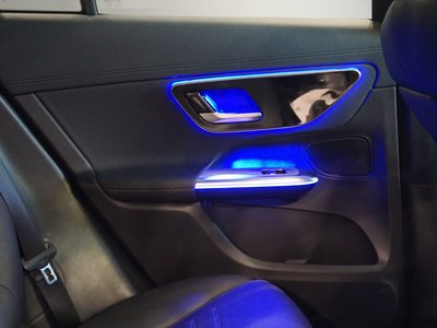 2025 Mercedes-BENZ GLC thumbnail 38