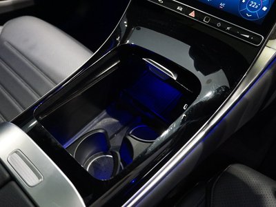 2025 Mercedes-BENZ GLC thumbnail 30