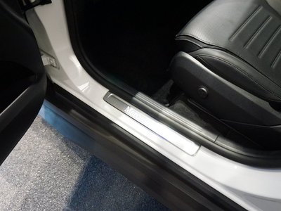 2025 Mercedes-BENZ GLC thumbnail 41
