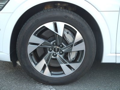 AUDI Q8 SPORTBACK E-TRON - 6