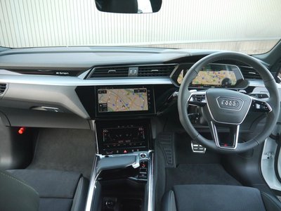 AUDI Q8 SPORTBACK E-TRON - 5
