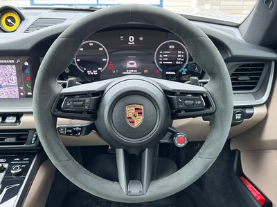 2024 Porsche 911 thumbnail 18