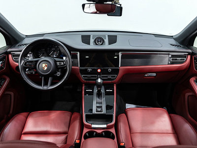 PORSCHE MACAN - 5