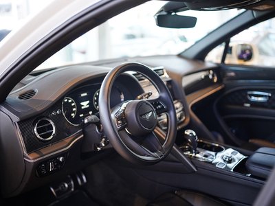 BENTLEY BENTAYGA - 3