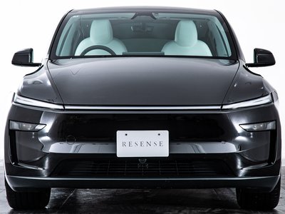 TESLA MODEL Y - 5