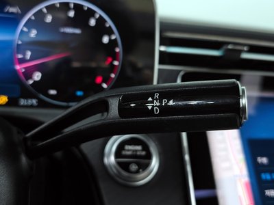 MERCEDES-BENZ E-CLASS - 9