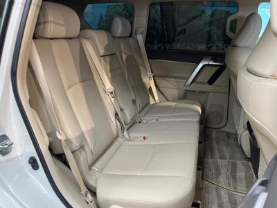 TOYOTA LAND CRUISER PRADO - 9