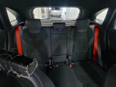 MERCEDES-BENZ GLA - 4