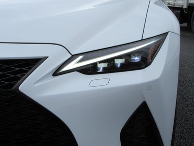 LEXUS IS - 7