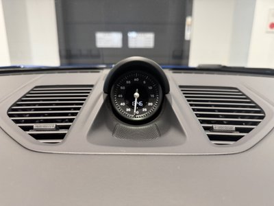 PORSCHE 911 - 9