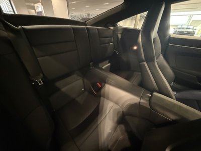 PORSCHE 911 - 8