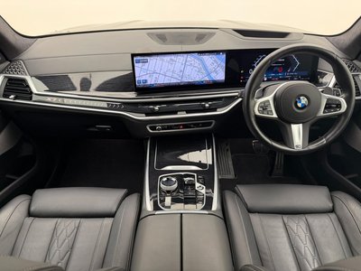 2023 BMW X7 照片 2