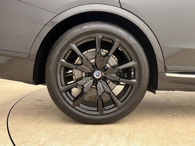 2023 BMW X7 thumbnail 25