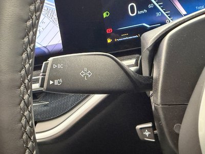 2023 BMW X7 thumbnail 37