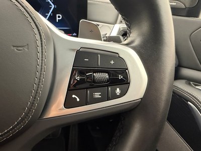 2023 BMW X7 thumbnail 36